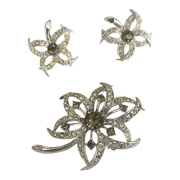 Sarah Coventry Jewelry - Sarah Coventry Vintage Set, Brooch & Earrings, "Evening Star", 1966, Starburst.